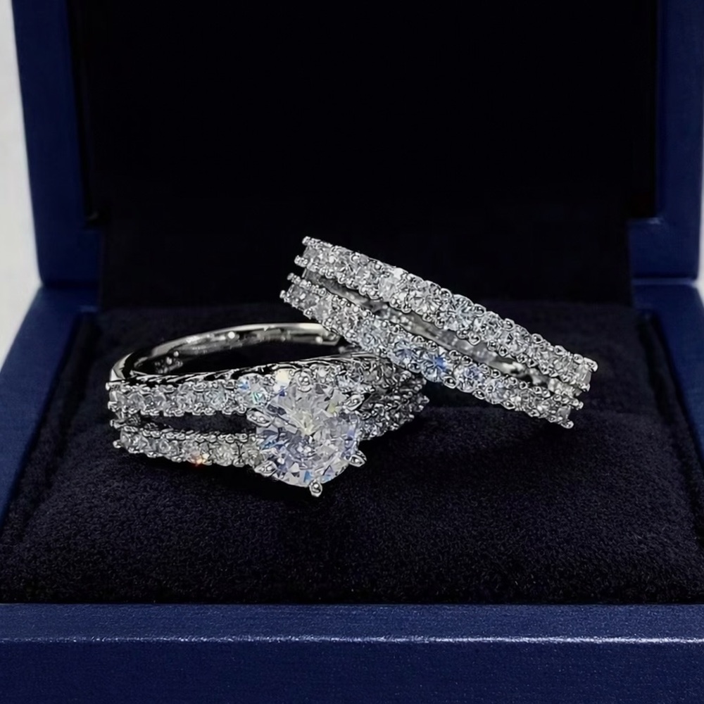 18k White Gold Finish Diamond Halo Engagement Ring Set - Silver